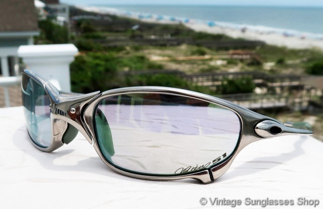 Oakley Juliet Ichiro 51 Polished Emerald Iridium Sunglasses